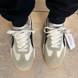 De Florence Vintage looking Sneakers